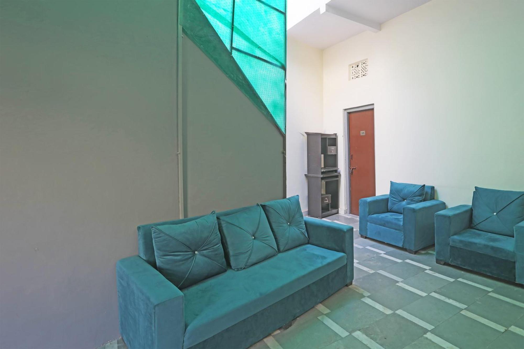 Oyo Kashish Palace New Delhi Exterior photo