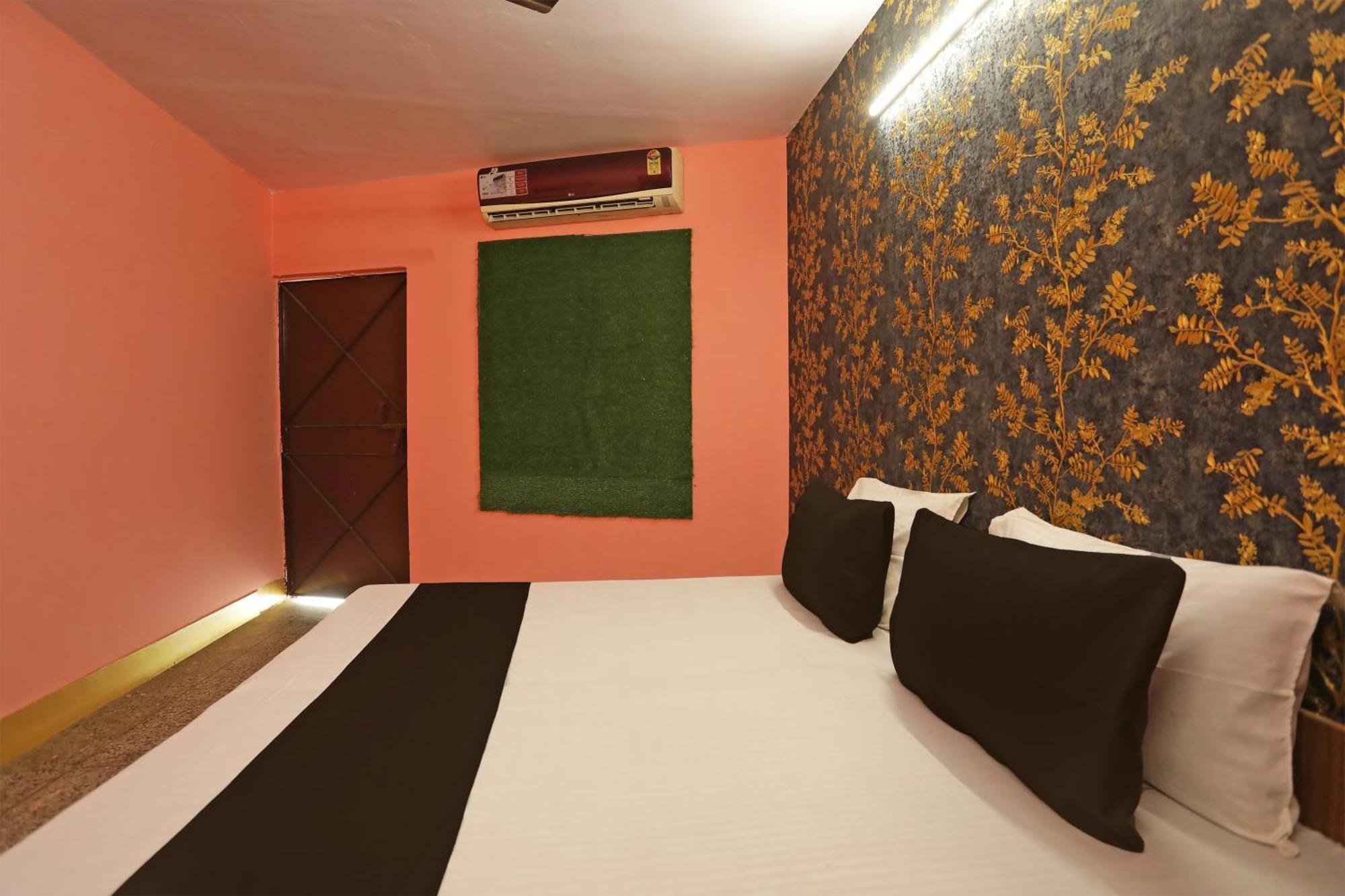 Oyo Kashish Palace New Delhi Exterior photo